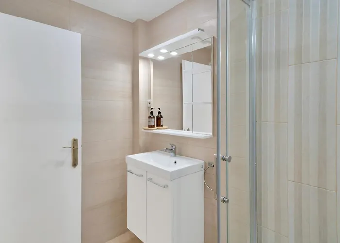 Skol B837 * ماربيا